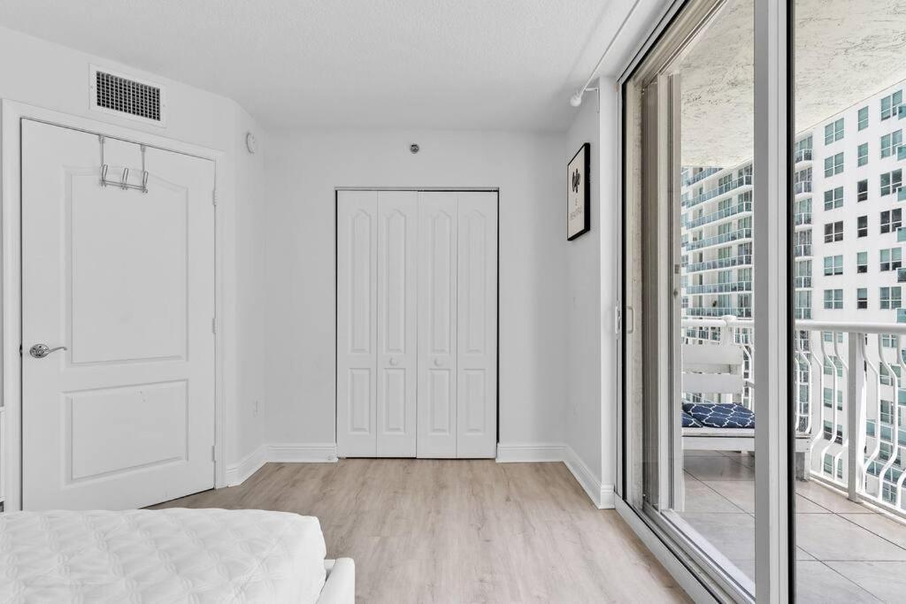 Modern 2/2 With Beautiful Ocean And Brickell Views Apartment Miami Exterior photo